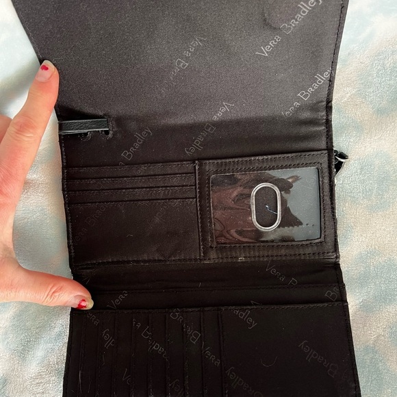 Vera Bradley RFID 3 in1 Crossbody Scroll Medallion Wristlet Mini Handbag MSRP$75 - Picture 3 of 7